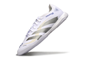 Chuteira Futsal Adidas Predator Elite Fold Over Tongue IC Branco, design moderno e conforto para jogos.