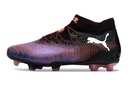 Chuteira Puma 8 Ultimate FG Preta e Roxa - Neymar, ideal para desempenho em campo.