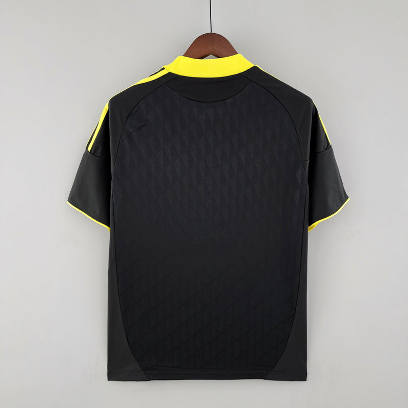 Liverpool Away 2010 Retro