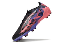 Chuteira Puma Ultra 5 FG nas cores preto, rosa e roxo, perfeita para alta performance no campo.