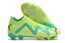 Chuteira Puma Future Ultimate FG Verde em amarelo e verde com design inovador e tecnologia de ponta.
