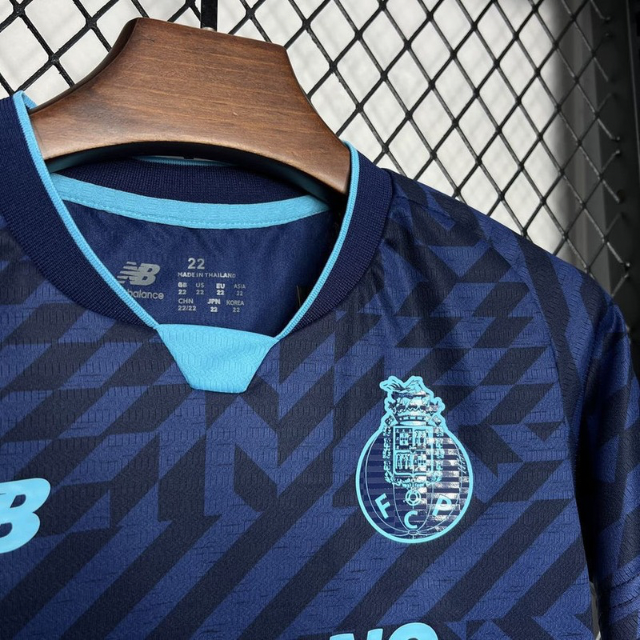 Conjunto infantil FC Porto azul terceiro equipamento 2024/25