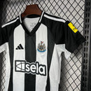 Conjunto Infantil Newcastle home 24/25