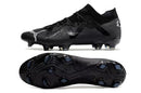 Chuteira Puma Future FTR FG Preto vista lateral e inferior, ideal para o futebol em campo.
