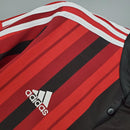 Camisa AC Milan Home 14/15 Retro Vermelha com detalhes em preto e logotipo Adidas.