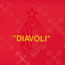Logo da AC Milan x Off-White na camisa vermelha, destacando o texto "DIAVOLI".
