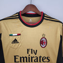 Camisa AC Milan Third 13/14 Retro amarela com detalhes da Adidas e escudo do time.