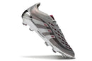 Adidas Predator Elite Bellingham FG - Prata, chuteira de futebol prateada com design aerodinâmico.