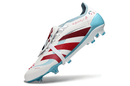 Chuteira Adidas Predator Elite FG Ed. "Japan" em ângulo, destacando design exclusivo inspirado na cultura japonesa.