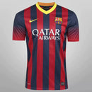 Camisola Barcelona home 13/14, modelo de futebol com design vermelho e azul, disponível na OLYMPIC STORE.