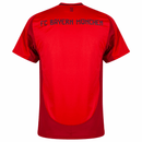 Camisa FC Bayern München na cor vermelha, modelo oficial da temporada 24/25.