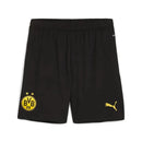 Conjunto Infantil Borussia Dortmund Home 24/25: shorts pretos com logo BVB e Puma