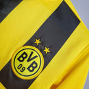 Camisa Borussia Dortmund Home 12/13 Retro com detalhes em amarelo e preto, inclui o logo do BVB 09.