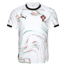 Camisola Portugal away 25/26 Branco com detalhes em verde e vermelho da marca Puma.