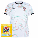 Camisola Portugal away 25/26 com patch gratuito da Liga das Nações, disponível na OLYMPIC STORE.