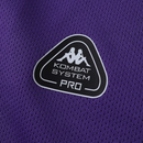 Camisola principal da Fiorentina 2025/26 Kappa, em violeta com detalhes brancos, com escudo do clube e logótipos Kappa nas mangas e peito.