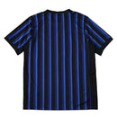Camisola principal da Inter de Milão 2025-26 Nike preta com riscas azuis e detalhe da palavra INTER, gola redonda preta.