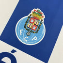 Logo da camisola Retro FC Porto Principal 90/93 com o escudo do clube, ideal para torcedores.