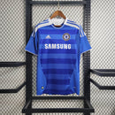 Camisa do Chelsea Home 11/12 Retro, modelo adidas, com detalhes em azul e patrocinador Samsung.
