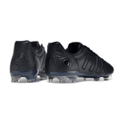 Chuteira Adidas AdiPure 11 Pro FG Blackout vista traseira mostrando detalhes em preto.