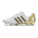 Chuteira Adidas AdiPure 11 Pro FG Branca Dourada lateral com detalhes em dourado e branco.
