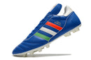 Chuteira Adidas Copa Mundial FG Azul, Vermelha e Verde lado esquerdo com cores vibrantes e design lendário.