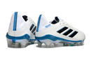 Chuteira Adidas Copa Pure III Elite FG - Branca e Azul vista traseira com detalhes em azul e preto.