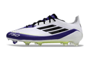 Chuteira Adidas F50.1 FG Branca, Roxa e Preta com design e performance esportiva.