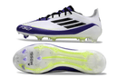Chuteira Adidas F50.1 FG Branca, Roxa e Preta com design tecnológico e sola geométrica.