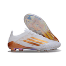 Chuteira Adidas F50 Elite FG Branca e Dourada "Mo Salah" com design icônico e tecnologia de ponta para desempenho no futebol.