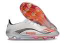 Chuteira Adidas F50 Elite FG Messi - Branca com detalhes em vermelho e sola translúcida