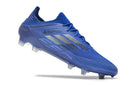 Chuteira Adidas F50 FG Azul e Preto com design moderno e alta performance para campo.