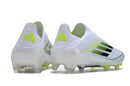 Chuteira Adidas F50 FG Branca e Verde com design moderno e tecnologia de ponta.