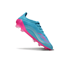 Chuteira Adidas F50 FG Elite - Ed. "Messi" Azul em azul vibrante e rosa, ideal para velocidade e controle no campo.