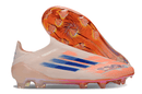 Chuteira Adidas F50 FG Elite Laranja com design moderno e sola de alta performance.