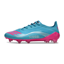 Chuteira Adidas F50 FG Elite - Ed. "Messi" Azul com detalhes em rosa e cinza, ideal para desempenho em campo.