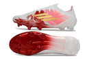 Chuteira Adidas F50 FG Elite Ed. "MO Salah" Vermelha com design premium e sola FG para desempenho em campos naturais.