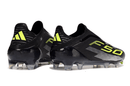 Chuteira Adidas F50 FG Elite Preta, modelo inovador com design aerodinâmico e cores vibrantes.