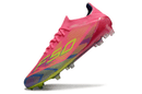 Chuteira Adidas F50 FG Elite Rosa com design vibrante e tecnologia avançada para desempenho em campo.