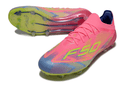 Chuteira Adidas F50 FG Elite Rosa com design arrojado e tecnologia avançada para desempenho em campo.