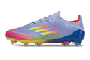 Chuteira Adidas F50 FG Elite Roxa, Rosa e Verde com design inovador e tecnologia de ponta para desempenho em campo.