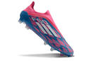 Chuteira Adidas F50 LL FG - Azul e Rosa com design inovador e tração ideal para campo.