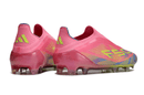 Chuteira Adidas F50 LL FG Rosa com design moderno e tecnologia avançada para desempenho no futebol.