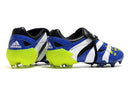 Chuteira Adidas Predator Accelerator FG - Azul e Verde com design moderno e cores vibrantes.