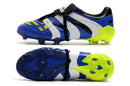 Chuteira Adidas Predator Accelerator FG - Azul e Verde com detalhe de solado e design inovador.