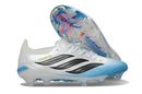 Chuteira Adidas Predator Elite FG 26 - Azul e Rosa com design elegante e tecnologia avançada.