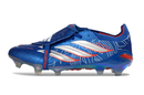 Chuteira Adidas Predator Elite FG 26 - Azul e Vermelha, ideal para futebol com controle e precisão.