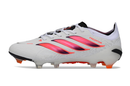 Chuteira Adidas Predator Elite FG 26 - Branca, Preta e Vermelha com design de alto desempenho e controle de bola.
