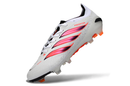 Chuteira Adidas Predator Elite FG 26 - Branca, Preta e Vermelha vista lateral com detalhes em rosa.