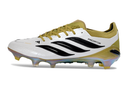 Chuteira Adidas Predator Elite FG 26 - Branca, Vermelha e Preta vista lateral, com detalhes em preto e dourado.